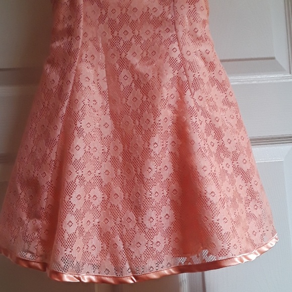 Peach Lace Dress - Picture 3 of 4